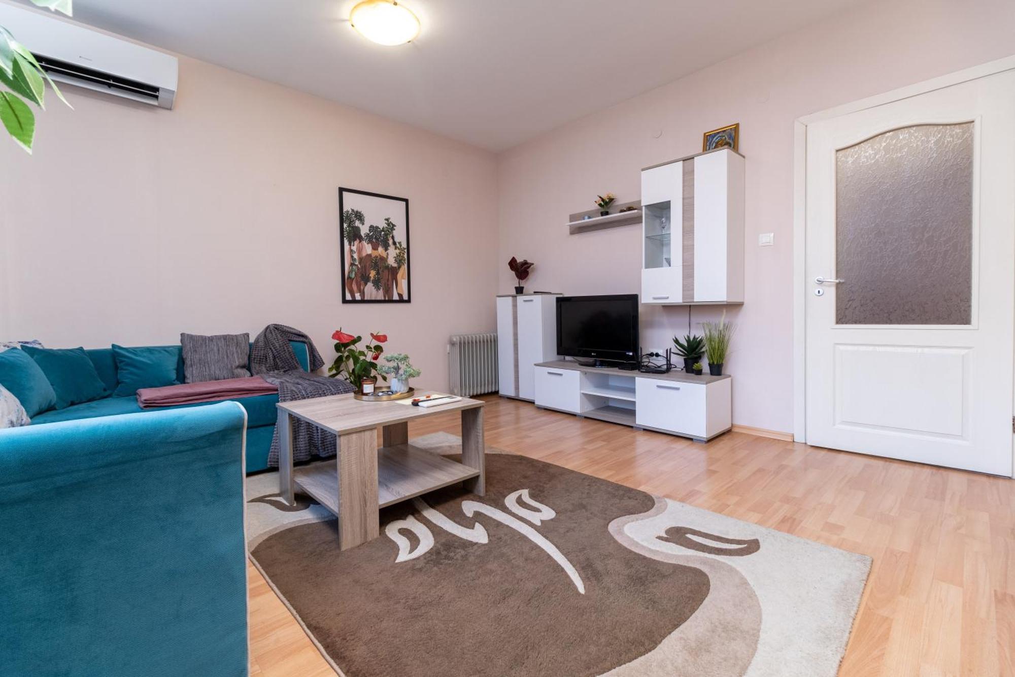 Comfortable 2Br Urban Getaway In City Center Plowdiw Exterior foto