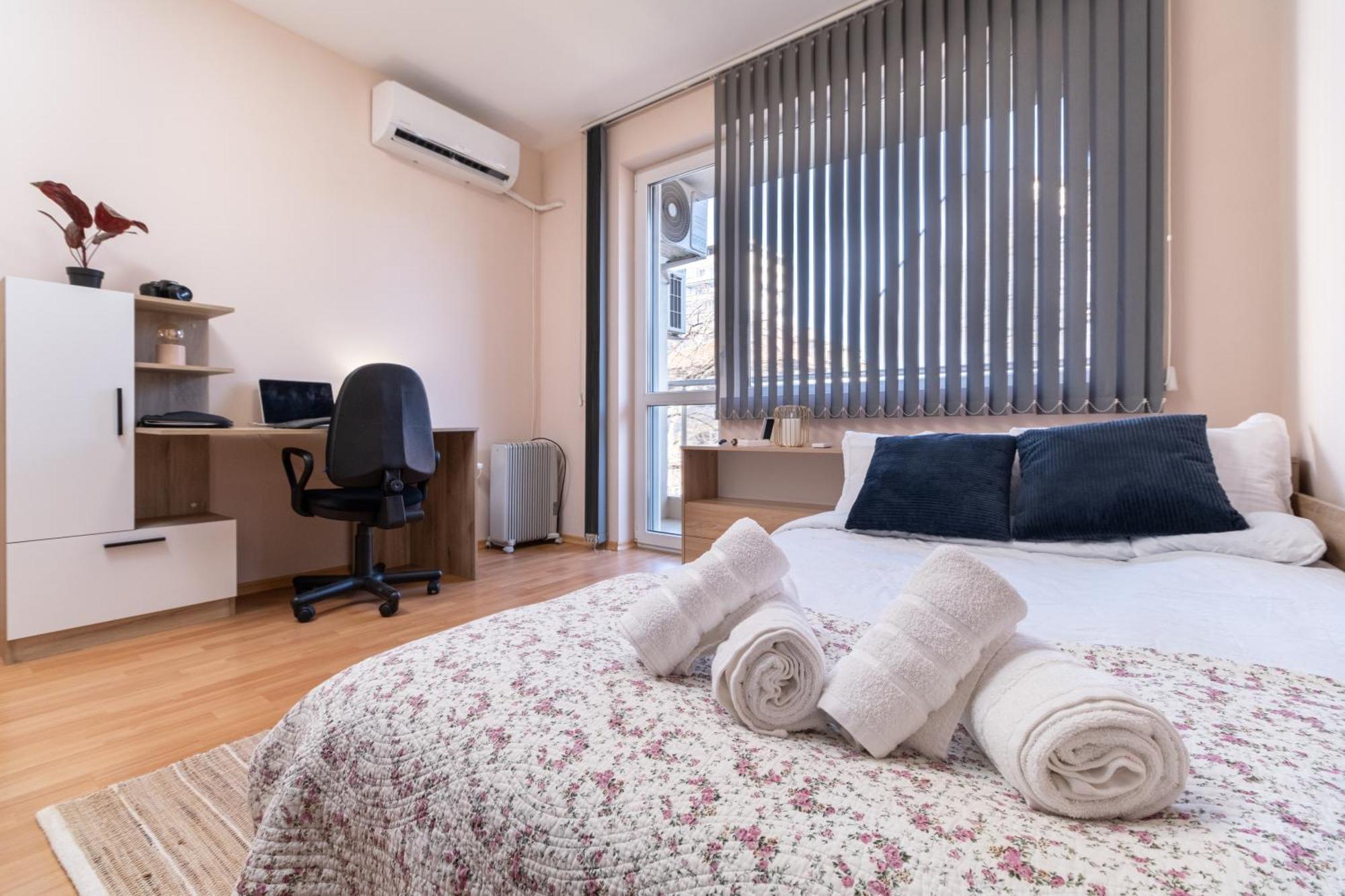 Comfortable 2Br Urban Getaway In City Center Plowdiw Exterior foto